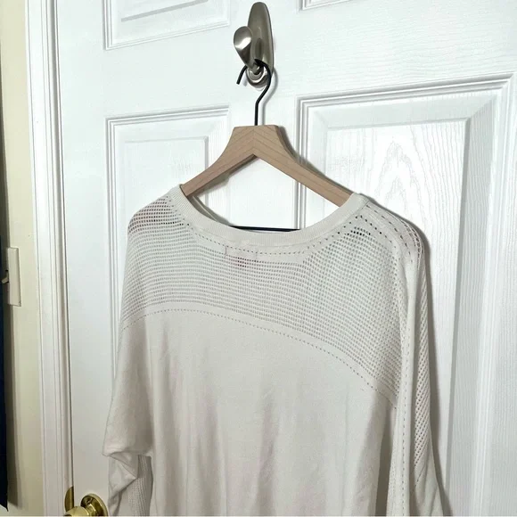 ✧・゚guess bedazzled logo white sweater - Picture 6 of 6